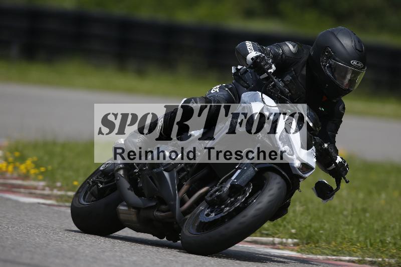 /Archiv-2024/29 12.06.2024 MOTO.CH Track Day ADR/Gruppe gelb/44